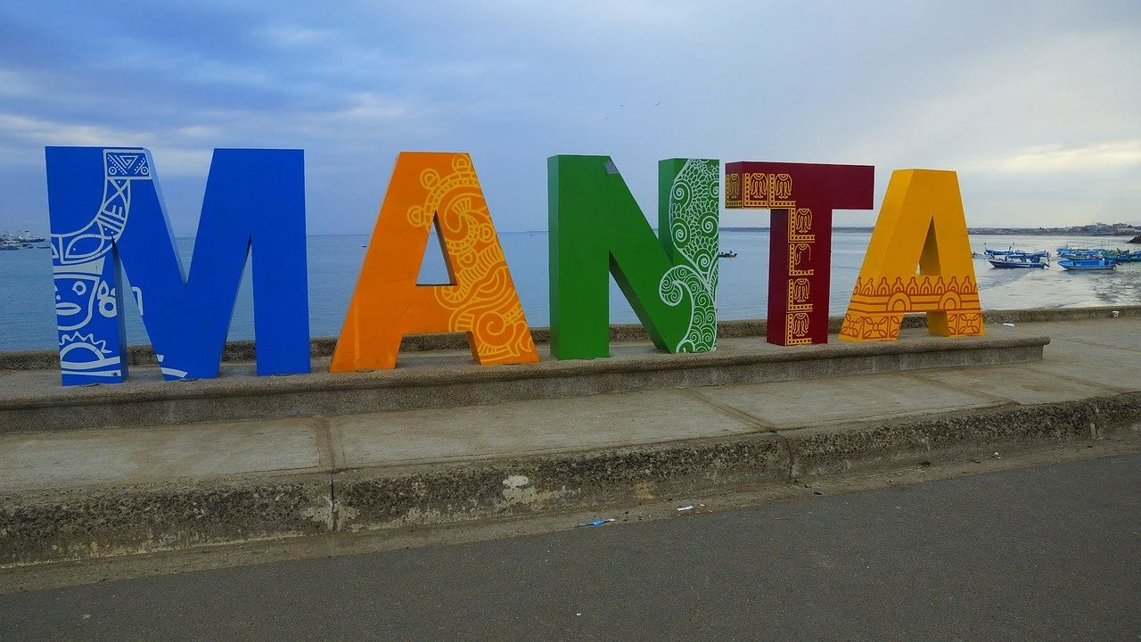 Comprar Casa en Manta Ecuador: Guía para Inversionistas y Residentes