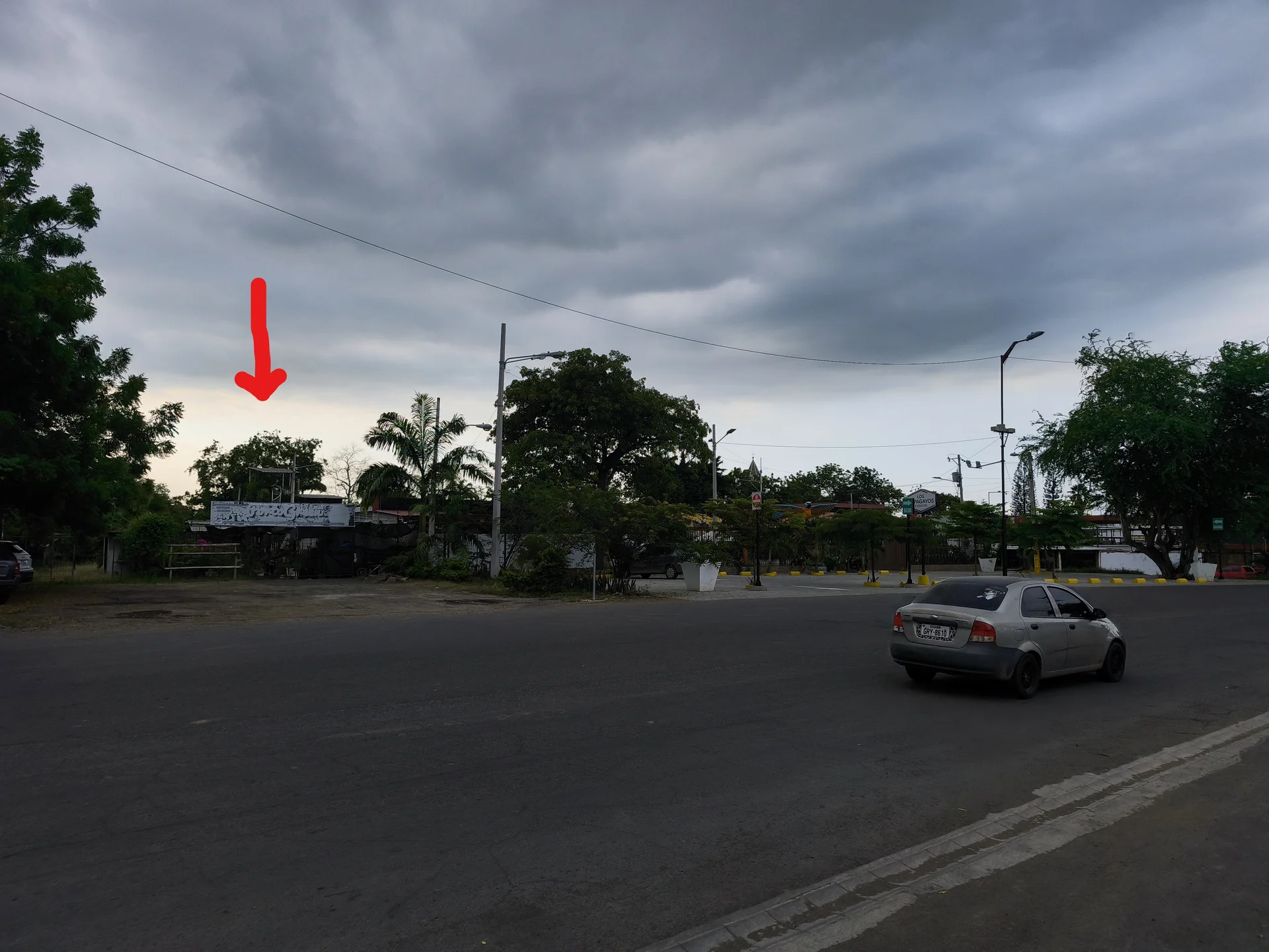 Terreno en venta Portoviejo 693 mts2 zona comercial